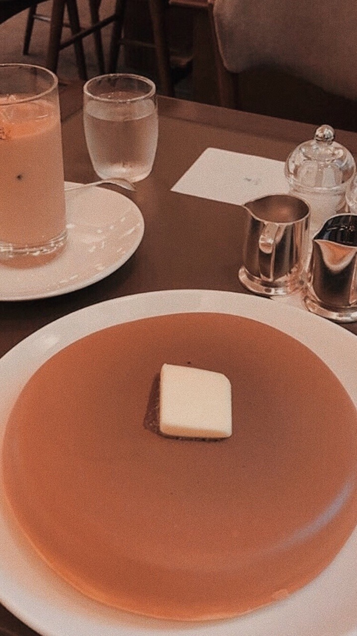 Pancake con burro tavolo, 719x1280 Verticale, Mobile