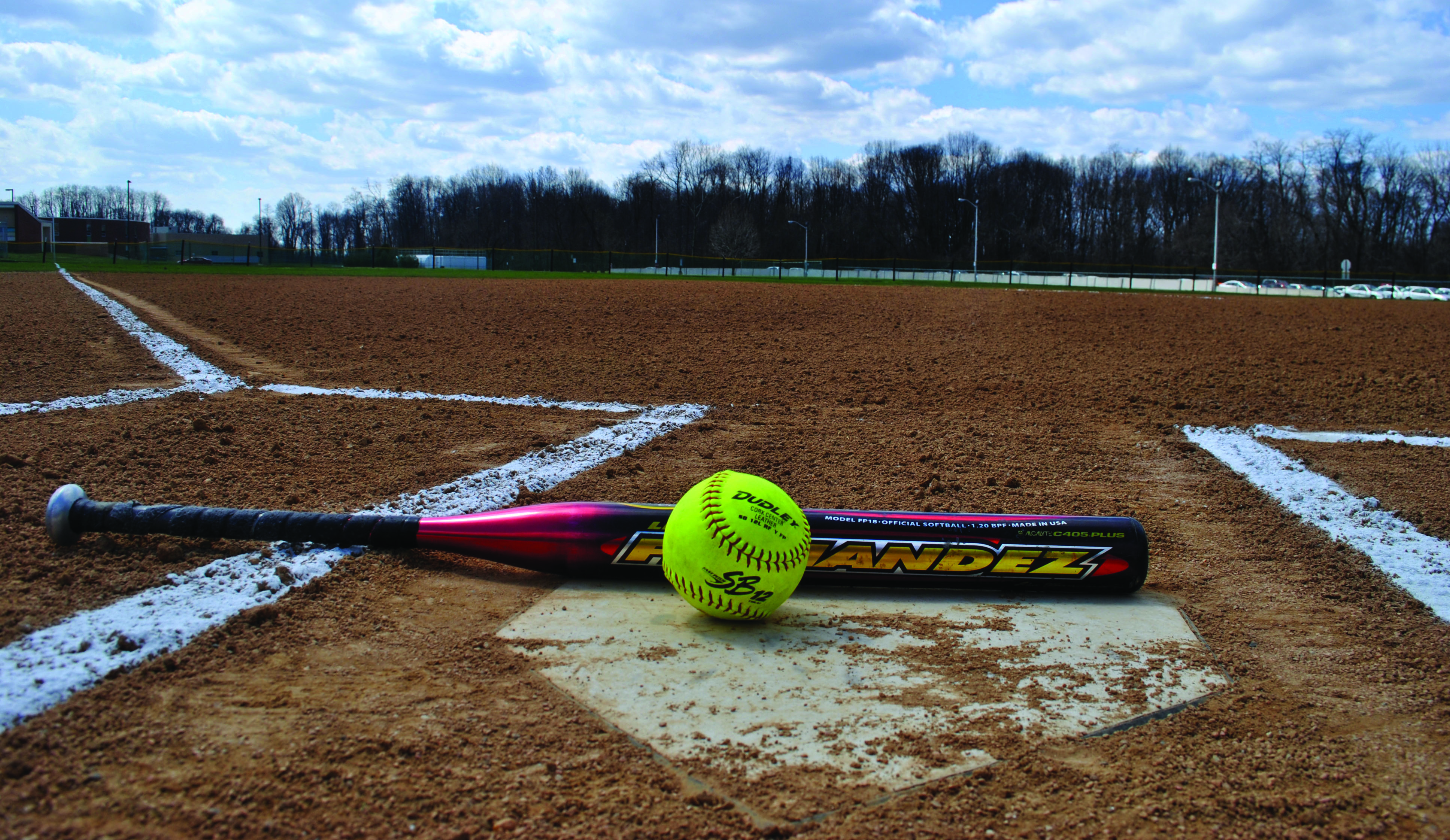 Mazza e palla softball campo, 3872x2244 UHD, PC 4K