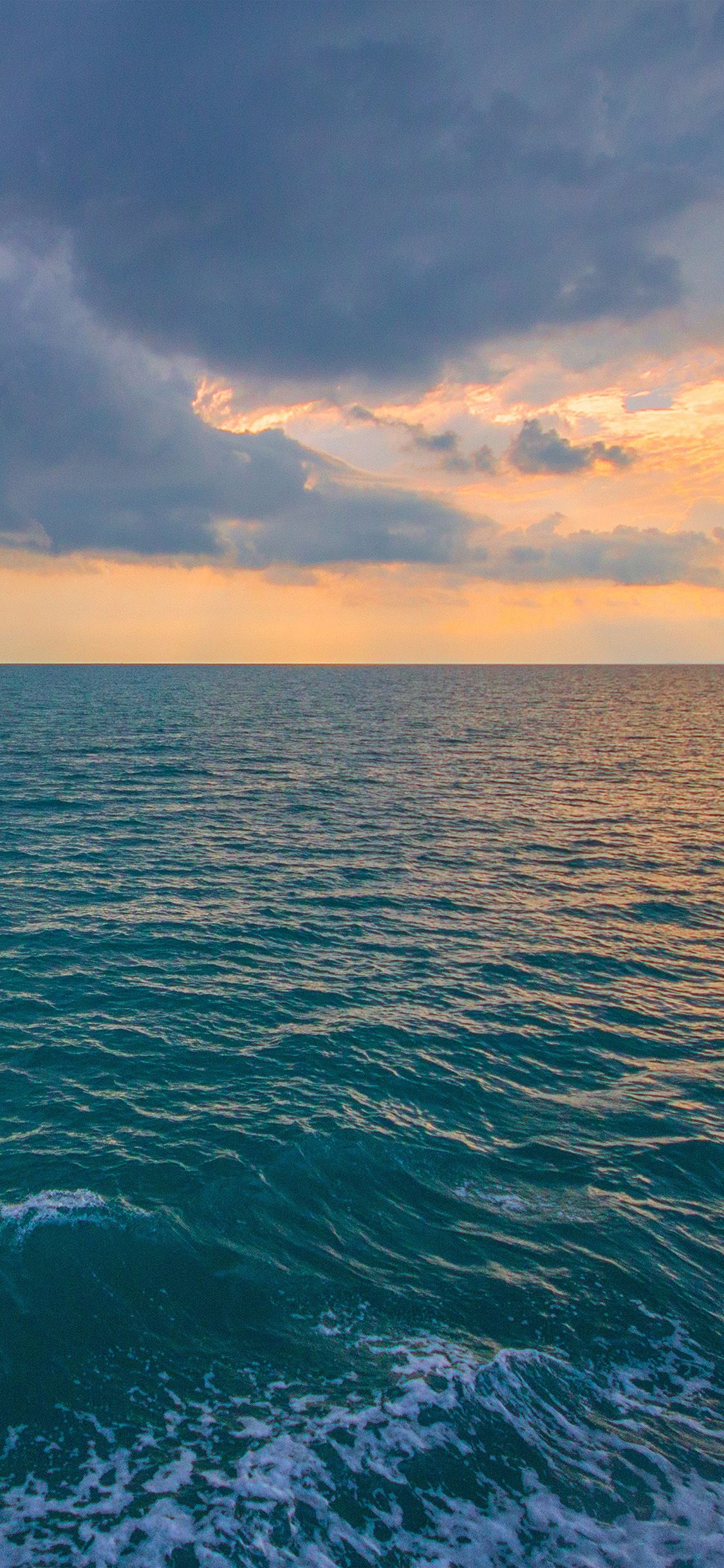 Mare al tramonto, cielo arancione, 1125x2436 Full HD Verticale, Smartphone