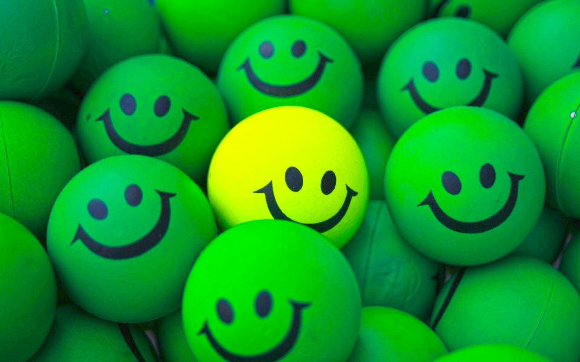 Sfere sorridenti verdi e gialla, 1920x1200 Full HD+ WUXGA, Desktop