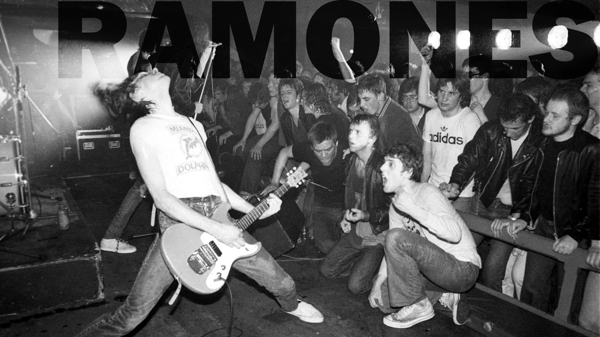 Collage copertine album grunge, 2200x1200 2K, Desktop