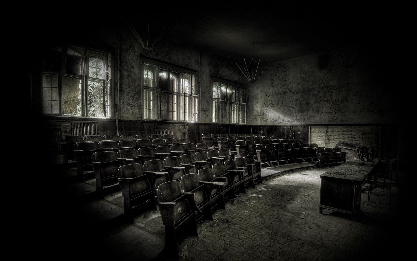 aula abbandonata buia inquietante, 1680x1050 HD, Desktop
