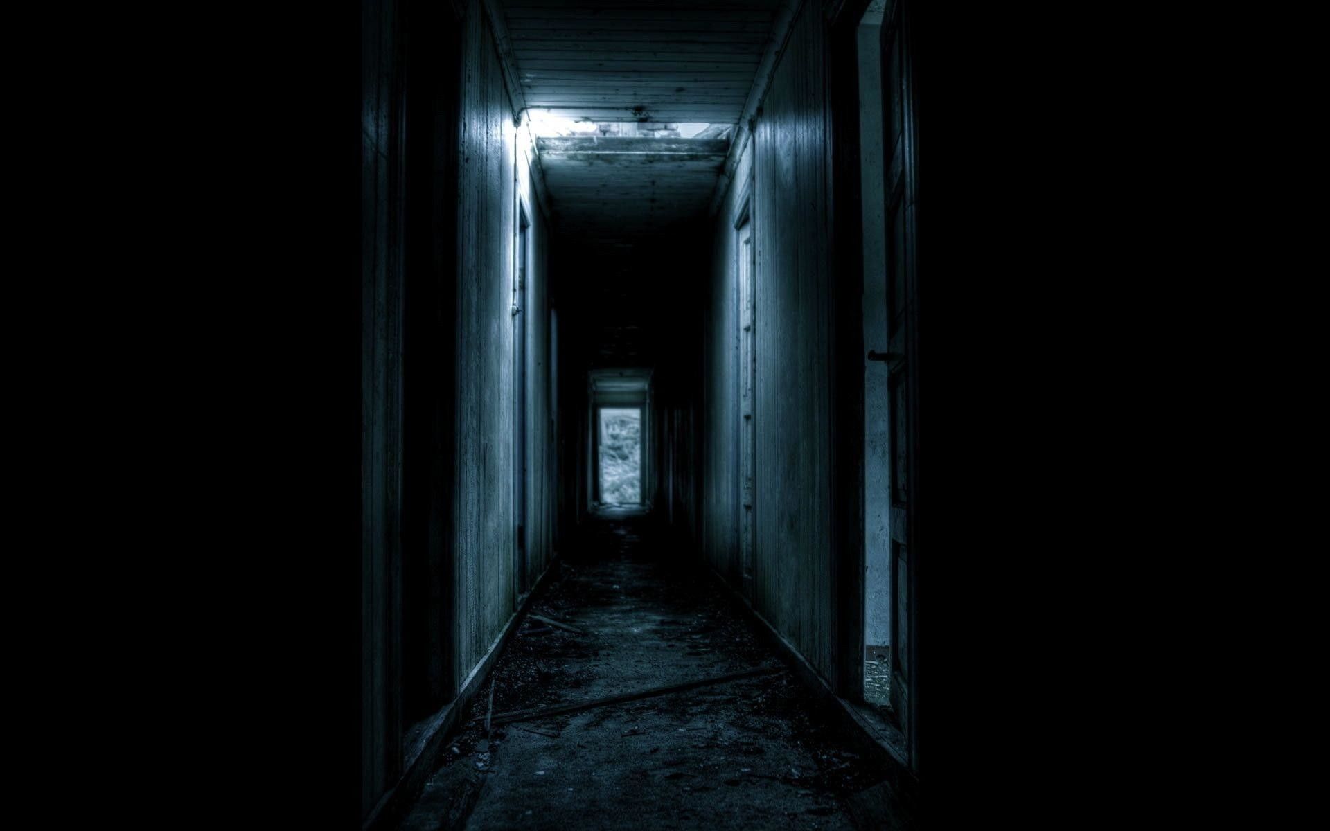 Corridoio buio abbandonato inquietante, 1920x1200 Full HD+, PC