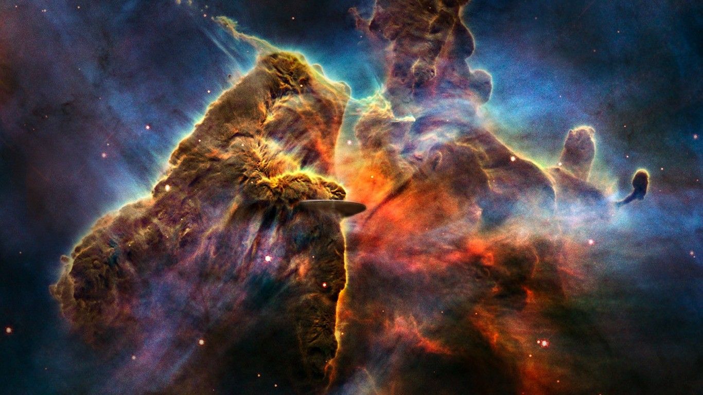 Nebulosa colorata nello spazio, 1366x768 720p, Laptop