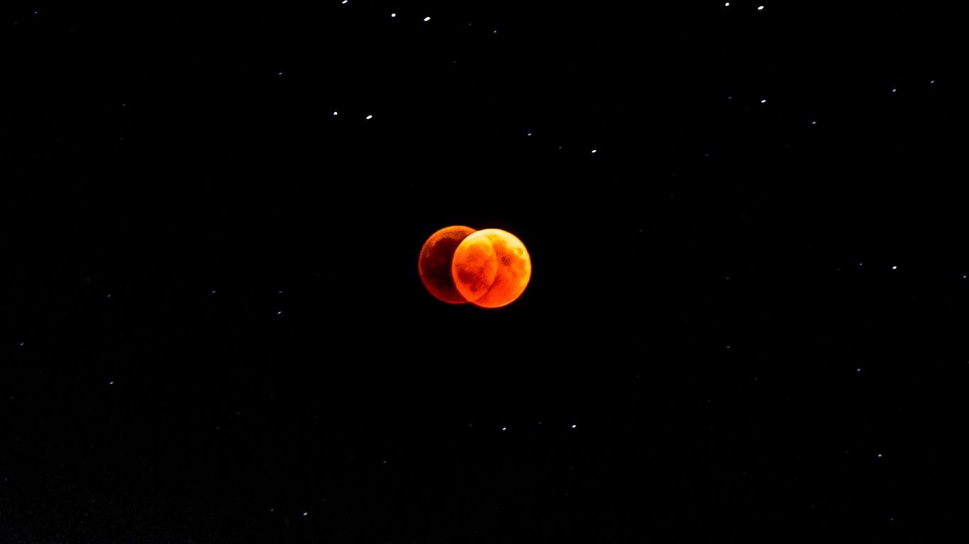 Luna arancione minimalista spazio, 1366x768 720p, Notebook