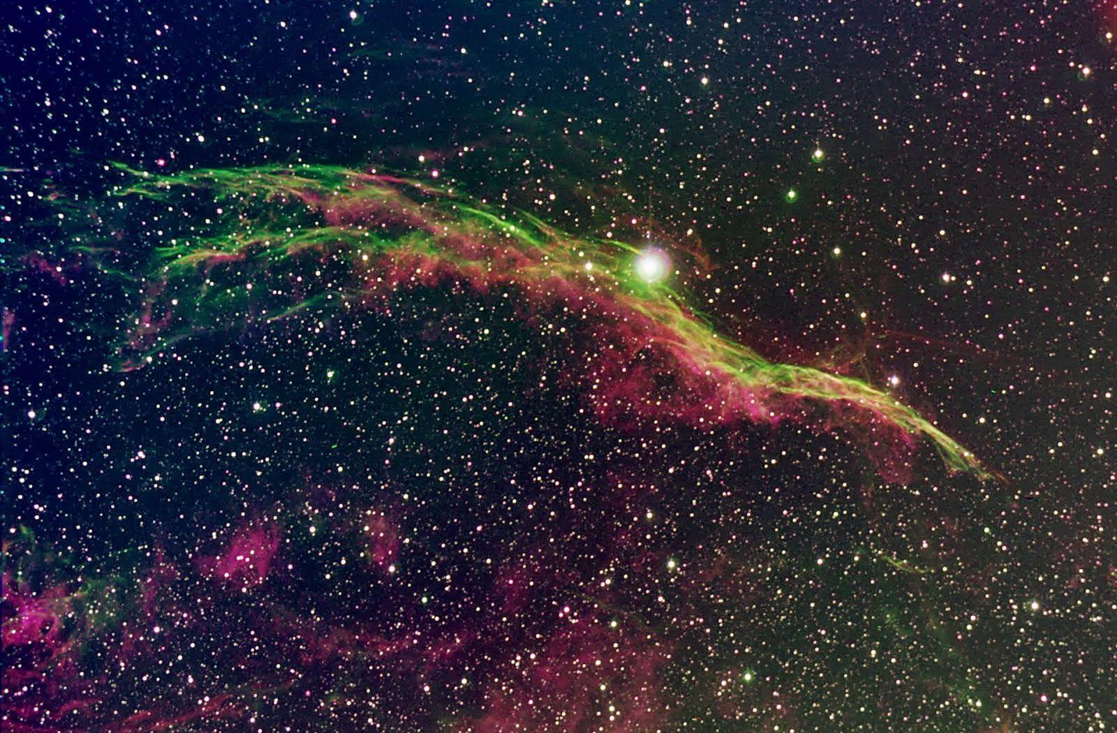 Nebulosa spaziale verde e rosa, 1600x1050 HD Ready, Laptop