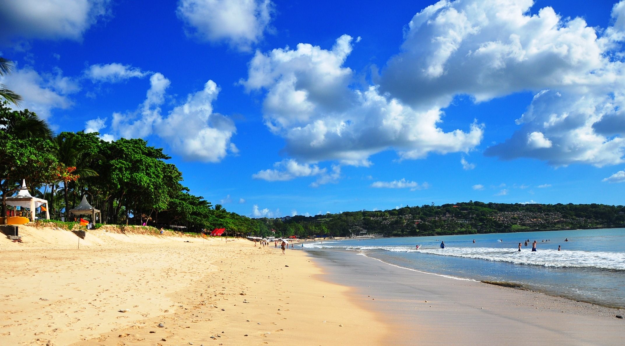 Spiaggia tropicale con nuvole, 2144x1186 Hi-Res, Desktop