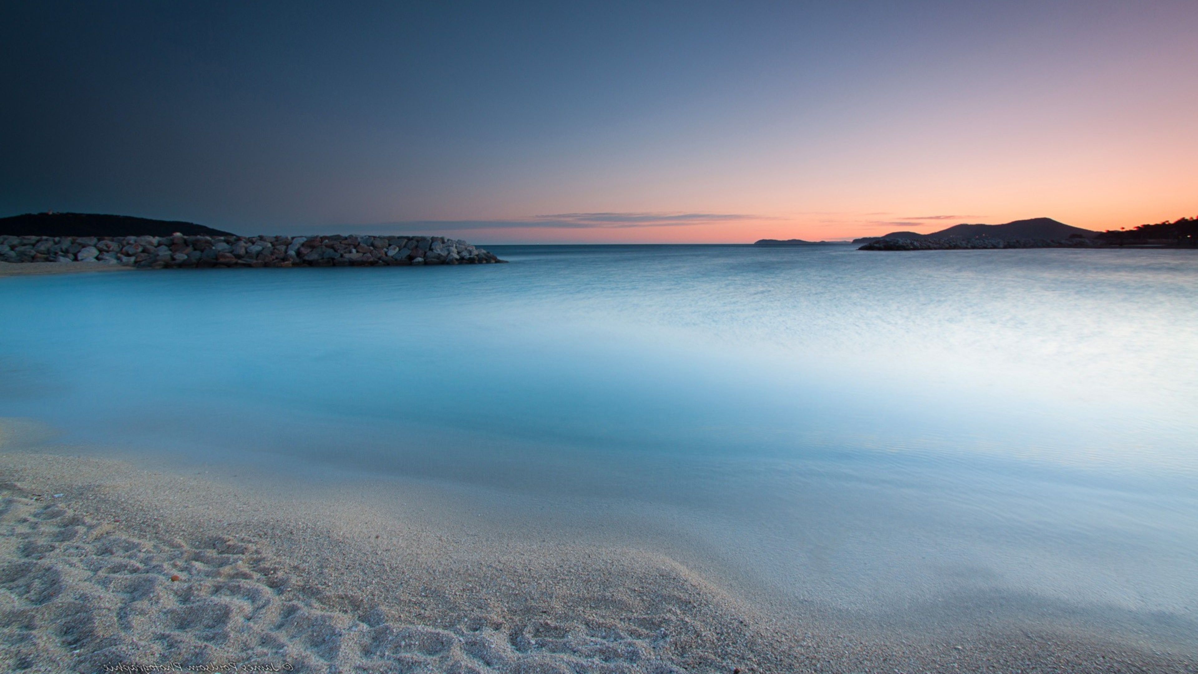 Spiaggia al mattino, mare azzurro, 3840x2160 4K, Desktop 4K