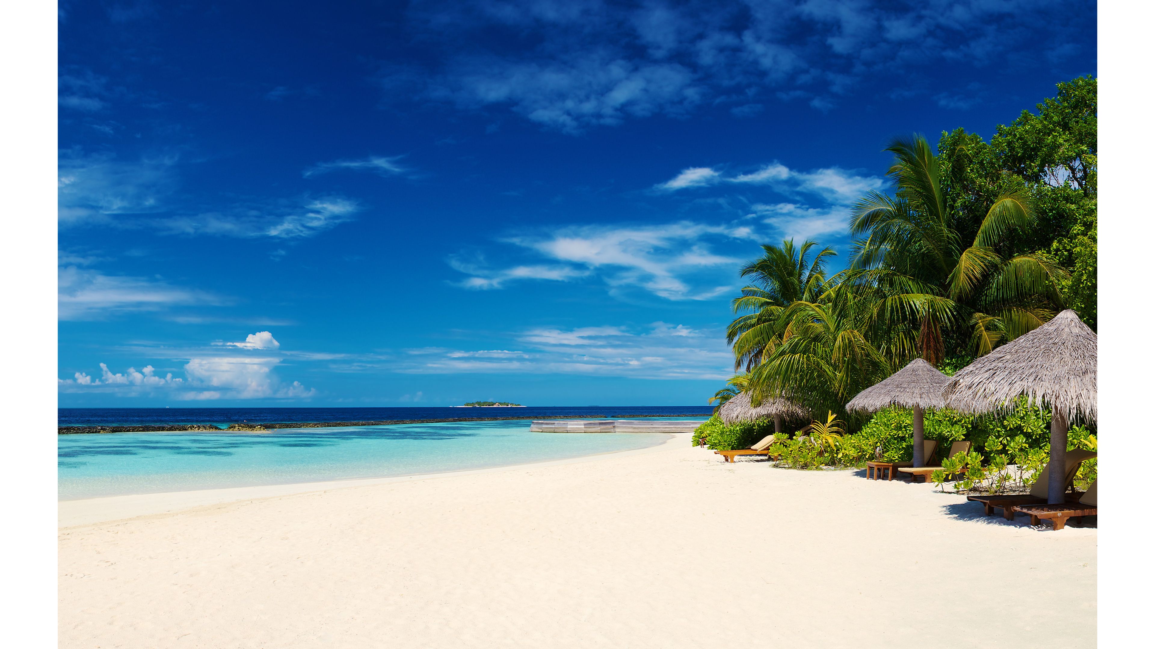 Spiaggia tropicale con palme, 3840x2160 4K Ultra HD, Desktop
