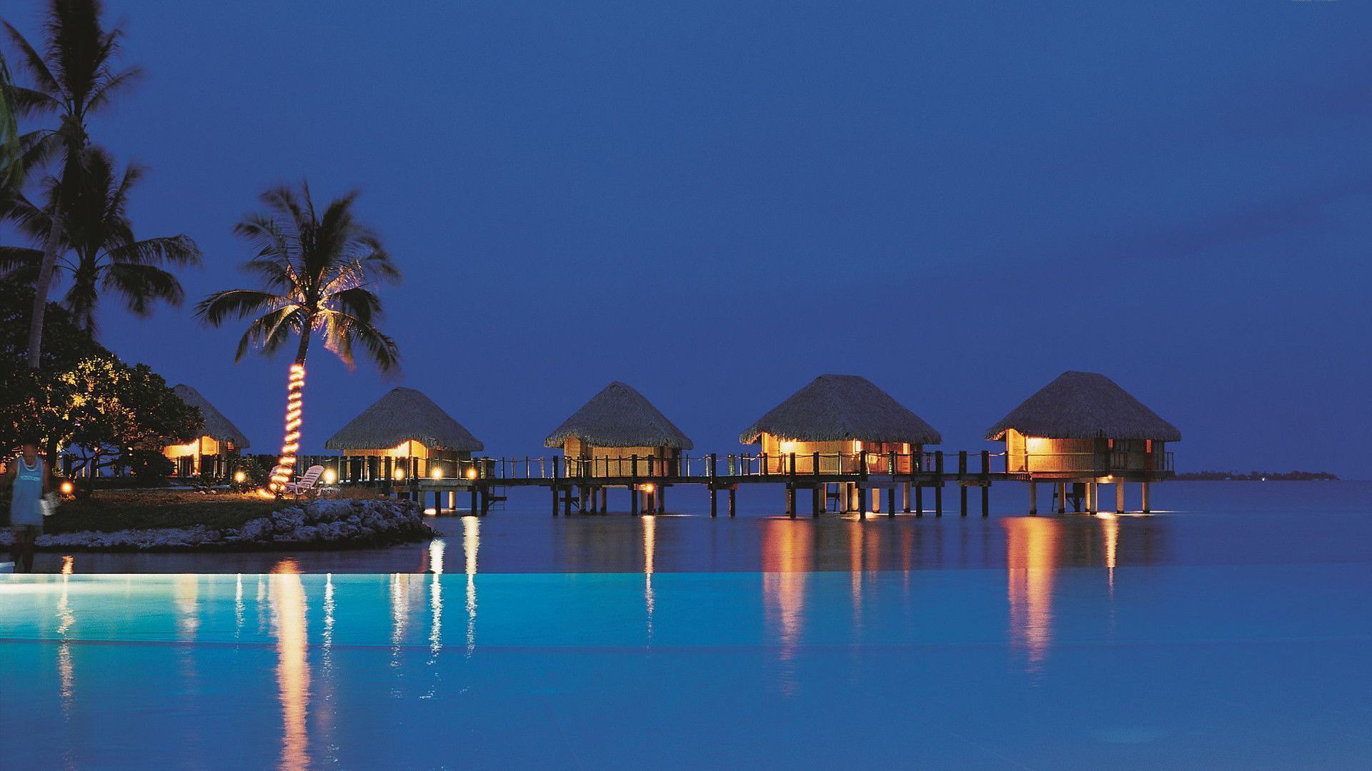 Bungalow su palafitte notte, 1920x1080 Full HD, Laptop