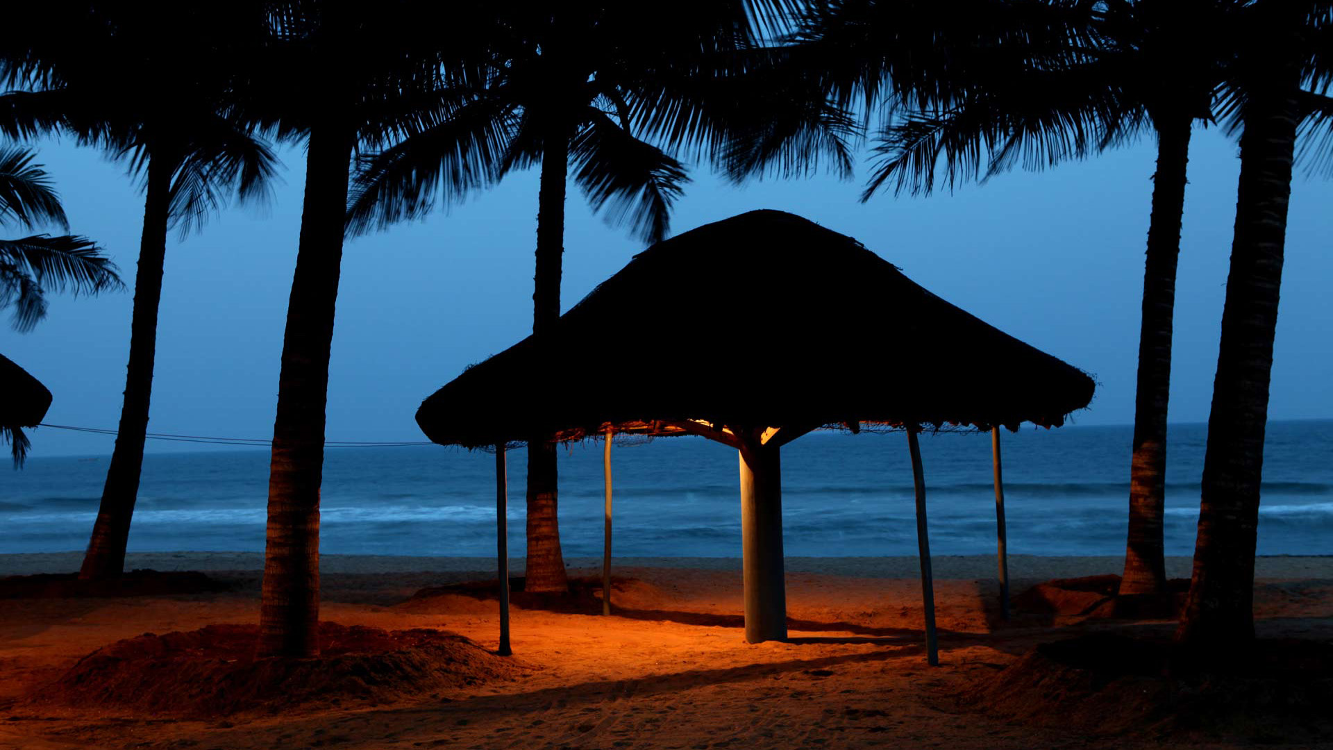 Capanna spiaggia notte palme, 1920x1080 1080p, PC