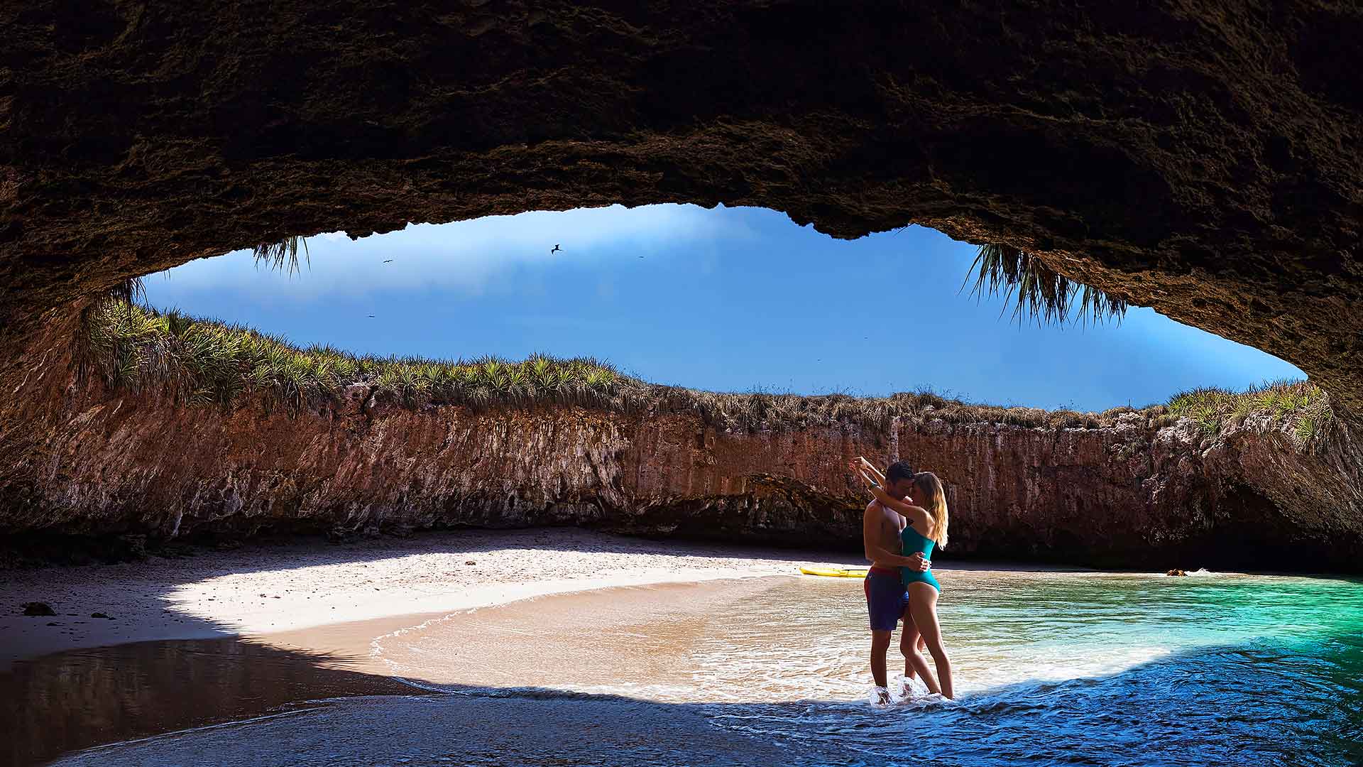 Coppia in spiaggia nascosta messicana, 1920x1080 Full HD, PC Desktop