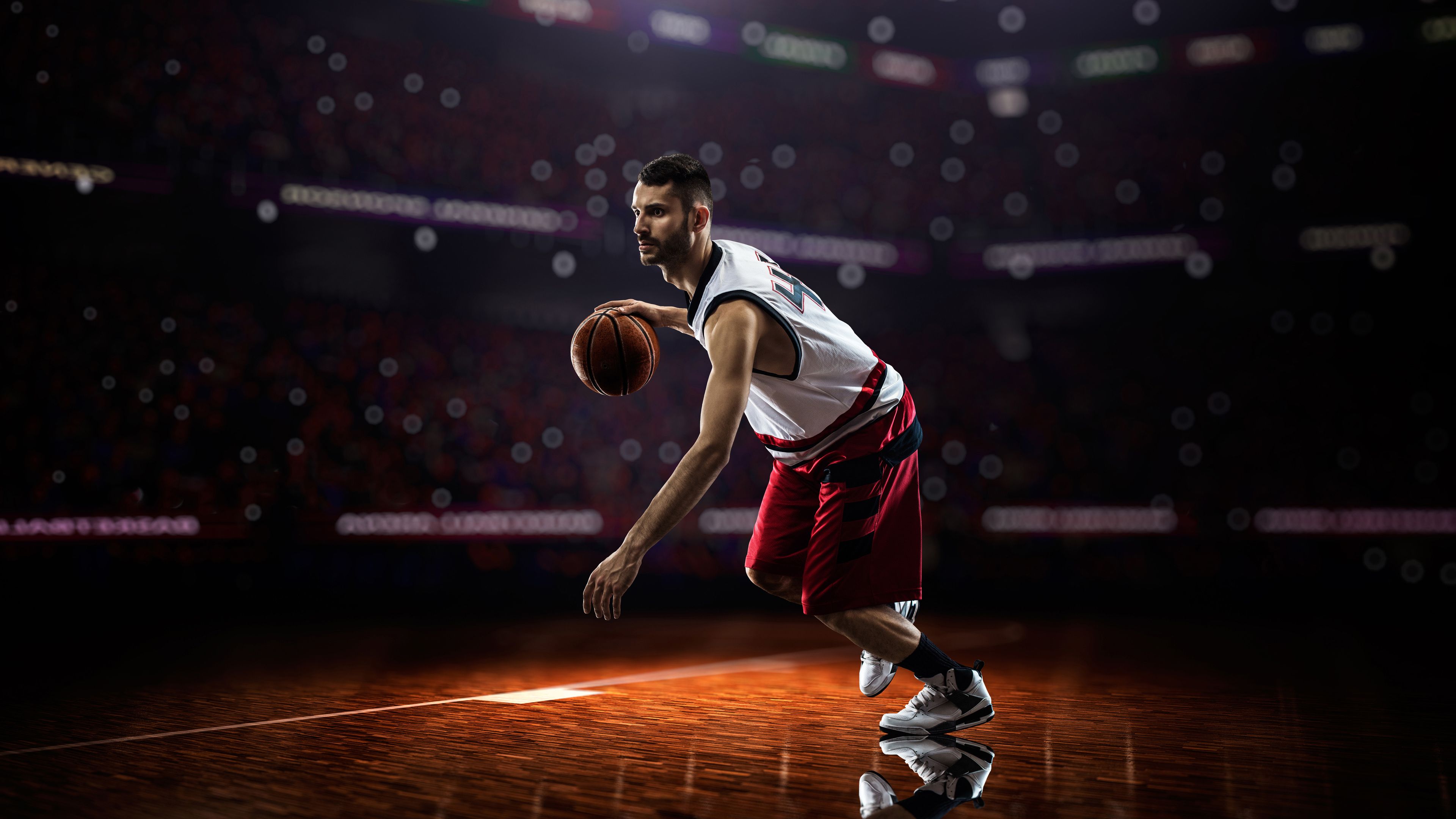 Giocatore basket palleggia campo, 3840x2160 4K, Monitor 4K