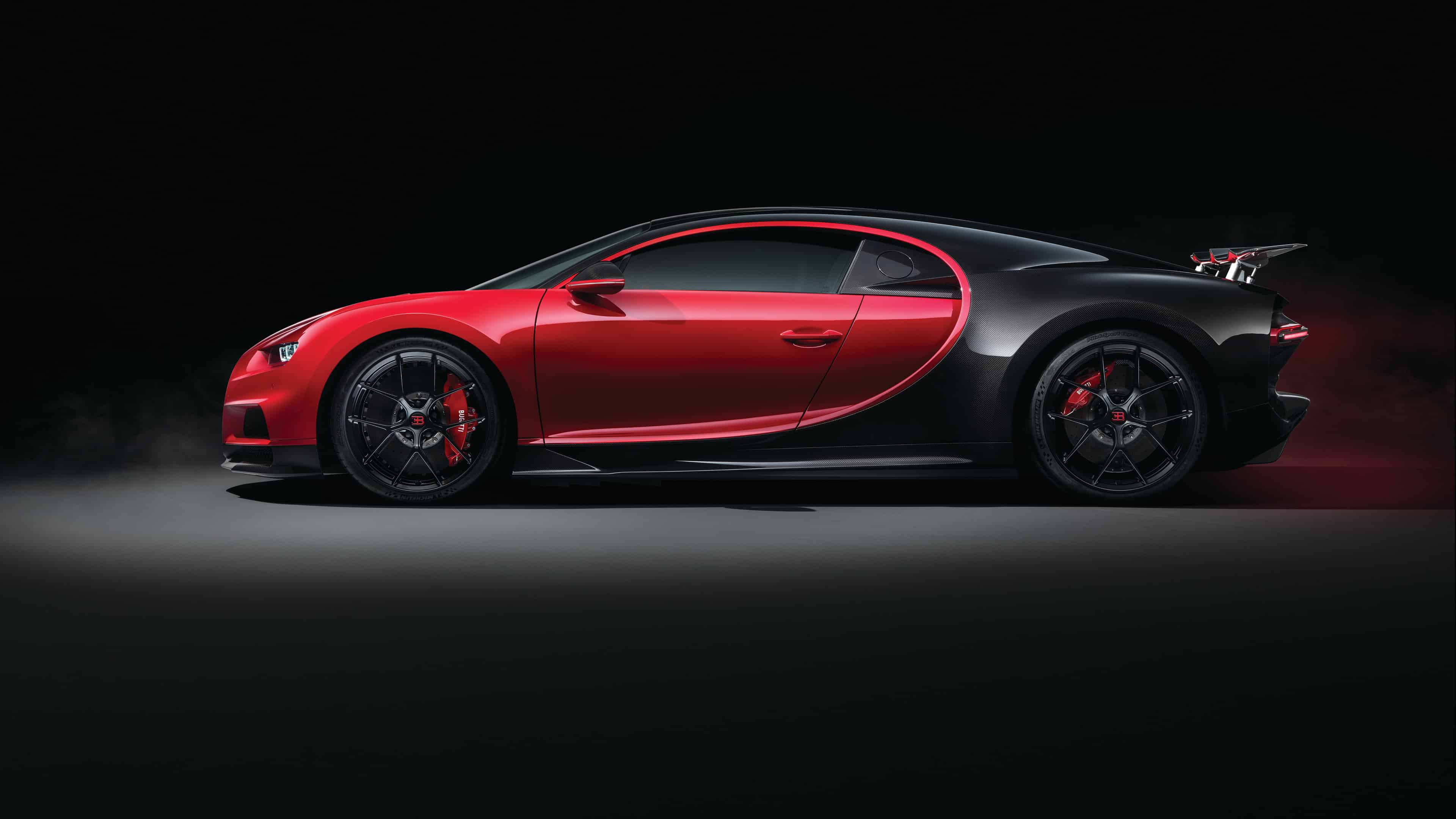 Bugatti Chiron rossa e nera, hypercar, 3840x2160 4K, Desktop 4K