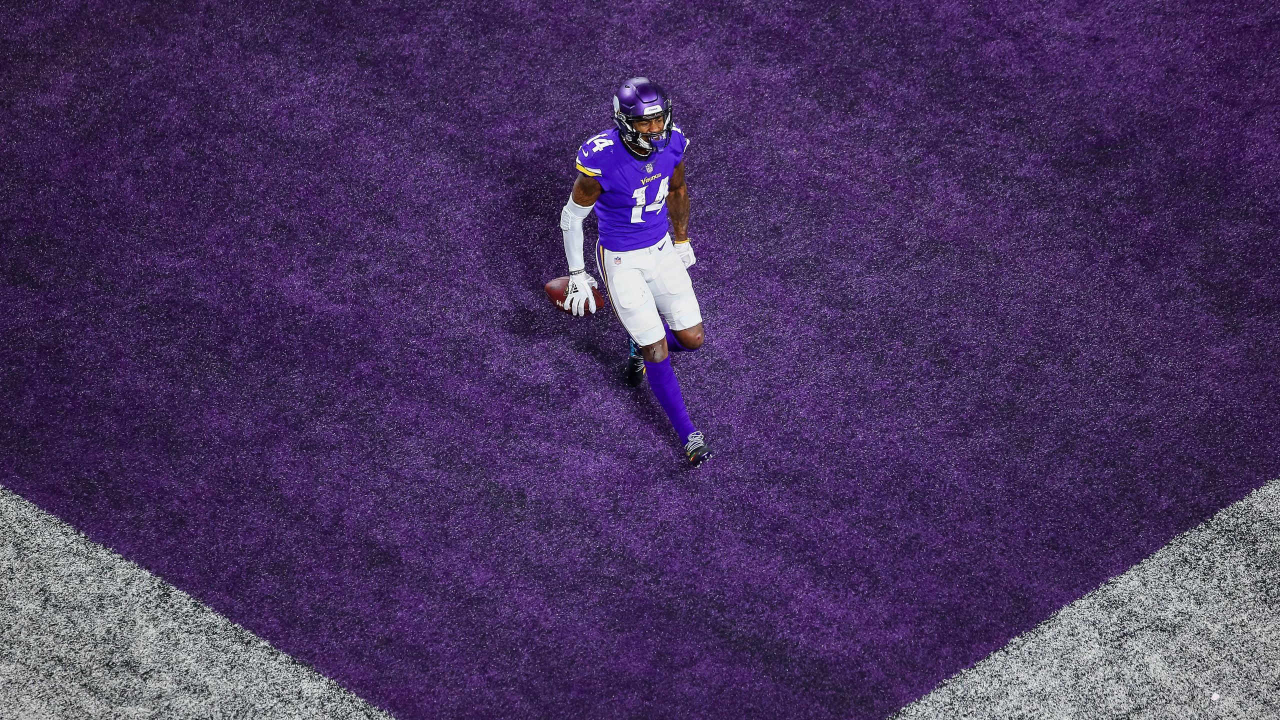Giocatore Minnesota Vikings campo viola, 2560x1440 2K QHD, PC