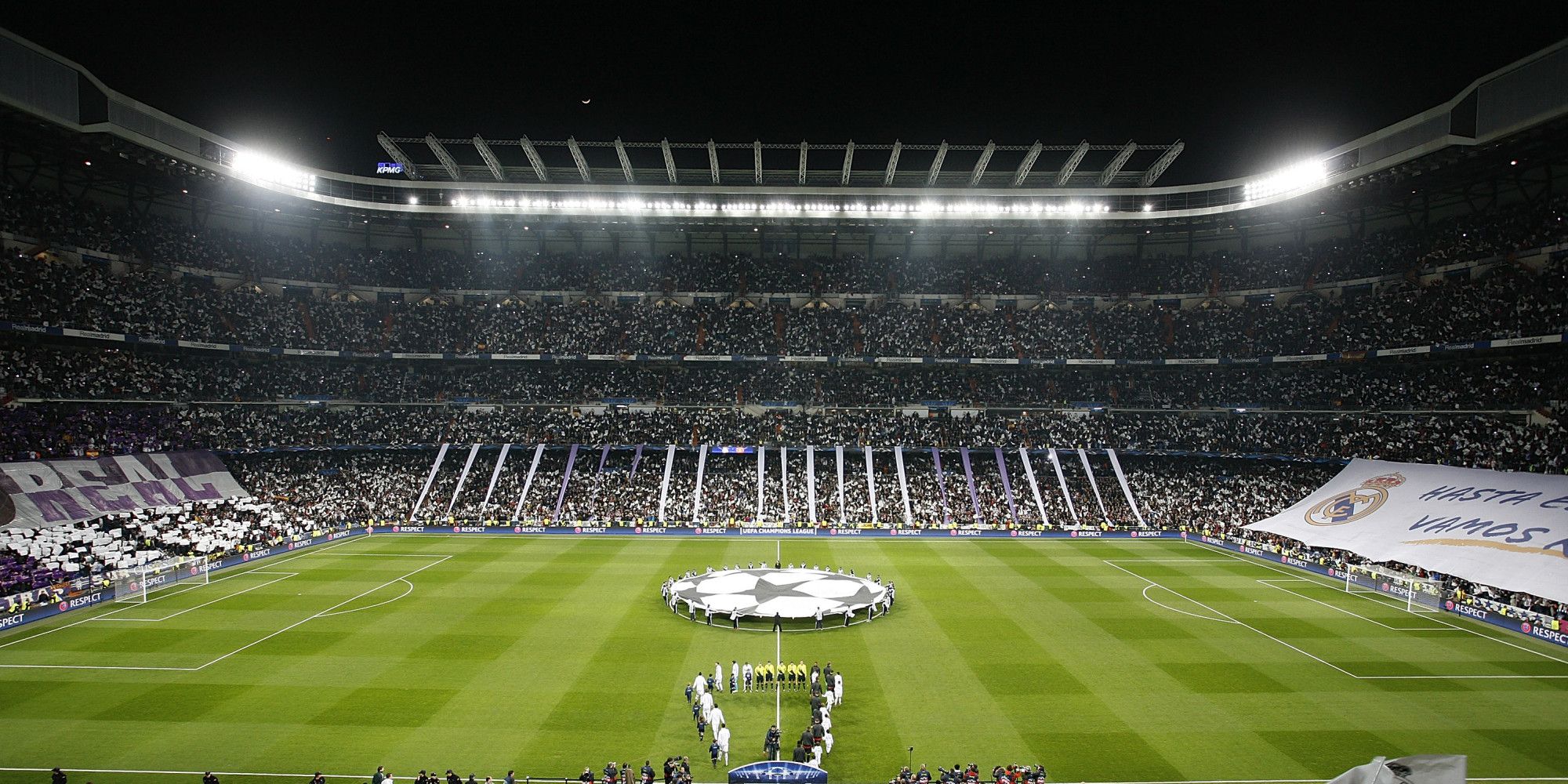 Stadio Santiago Bernabeu notturno, 2000x1000 alta risoluzione, Laptop