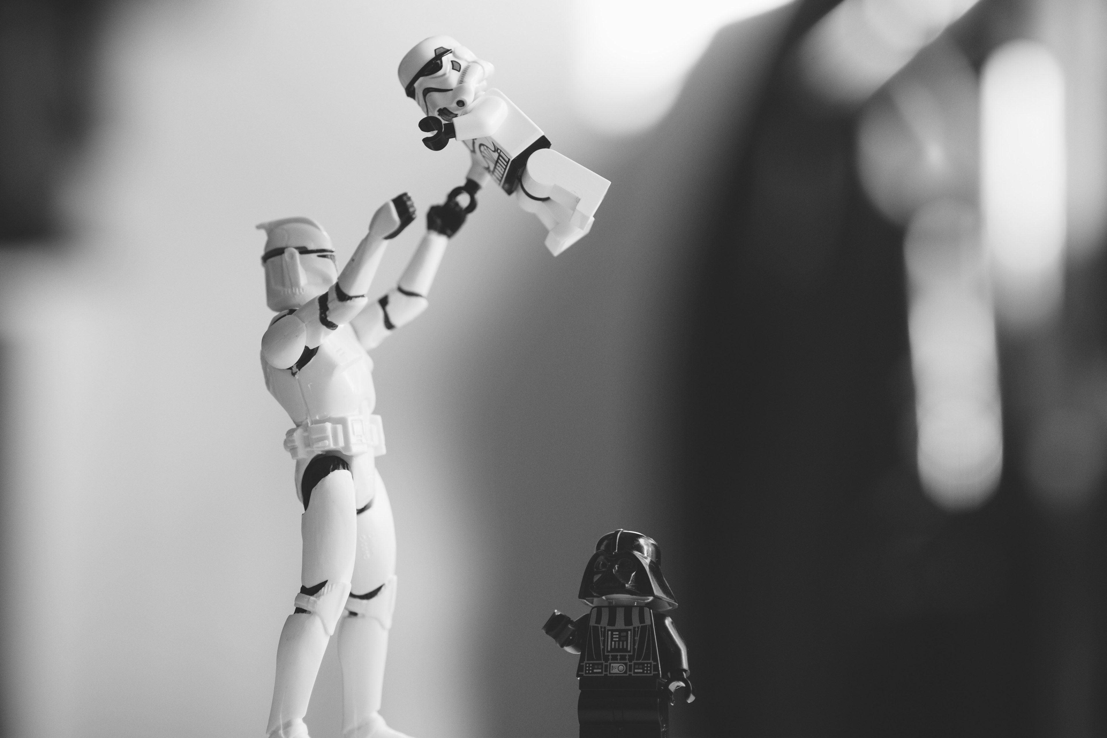 Stormtrooper giocattolo con Darth Vader, 3840x2563 UHD, PC 4K