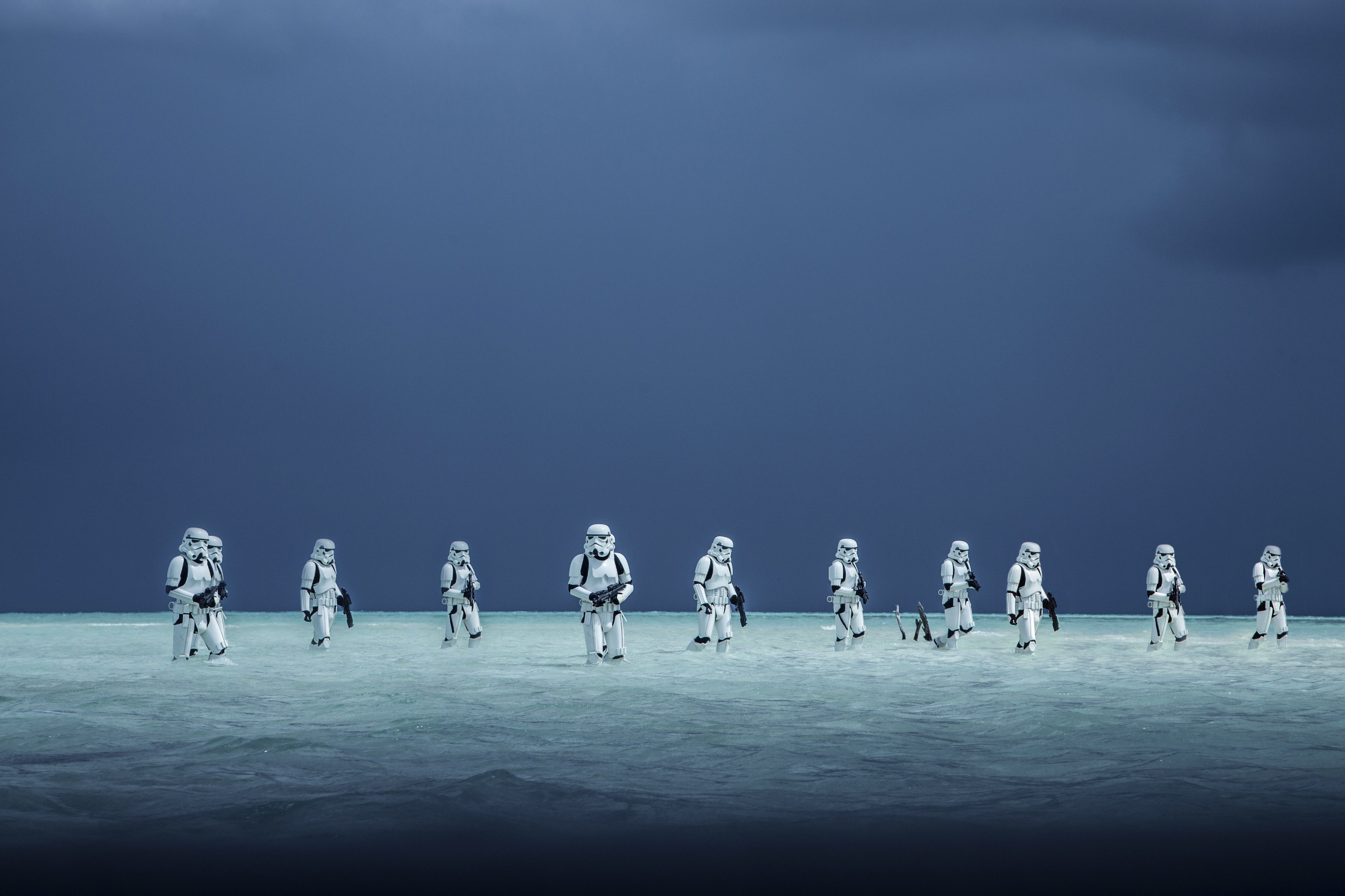 Stormtrooper su spiaggia, Rogue One, 5760x3840 4K Ultra HD, Smart TV 4K