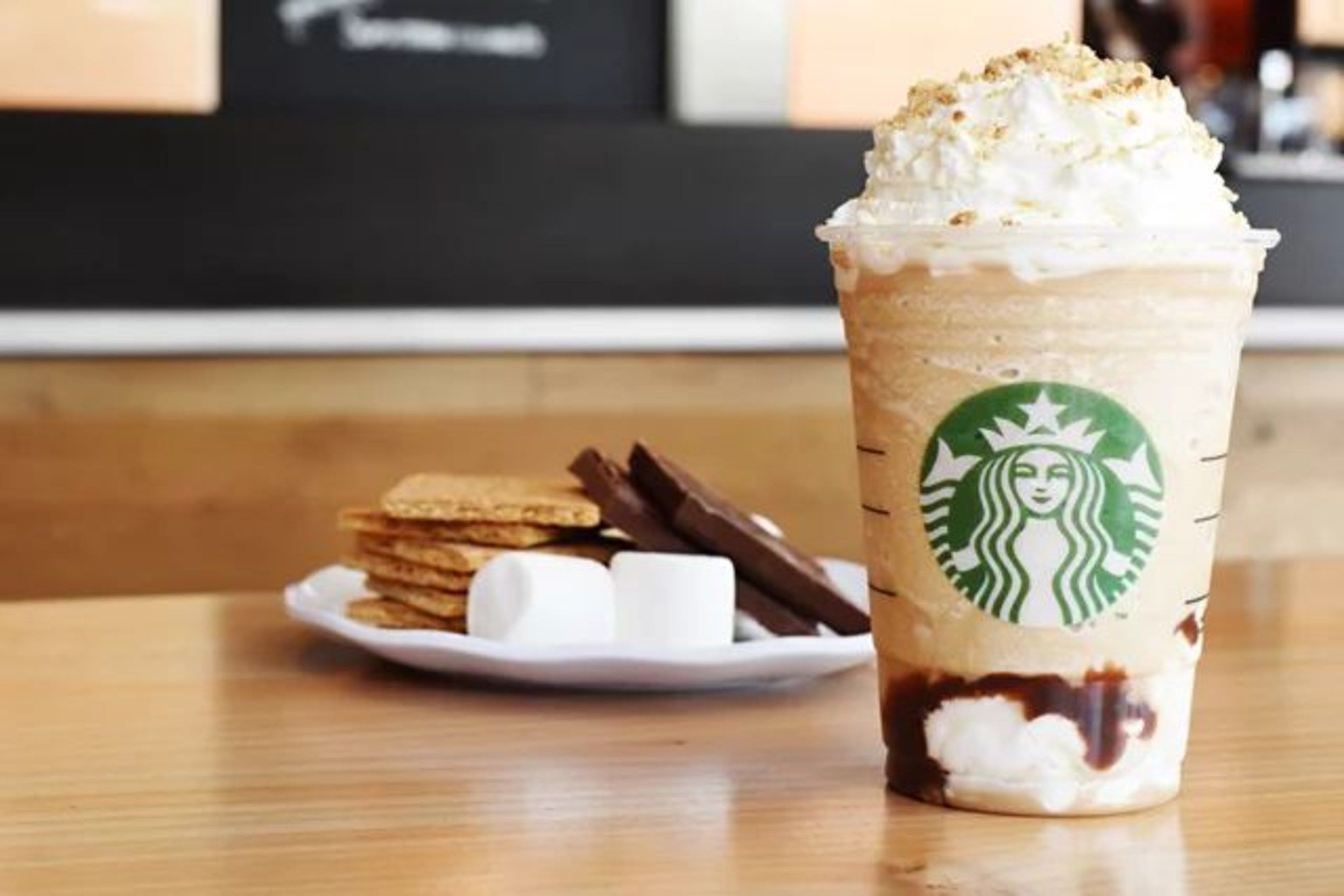 Frappuccino Starbucks con marshmallow, 2878x1920 2K, Monitor Gaming