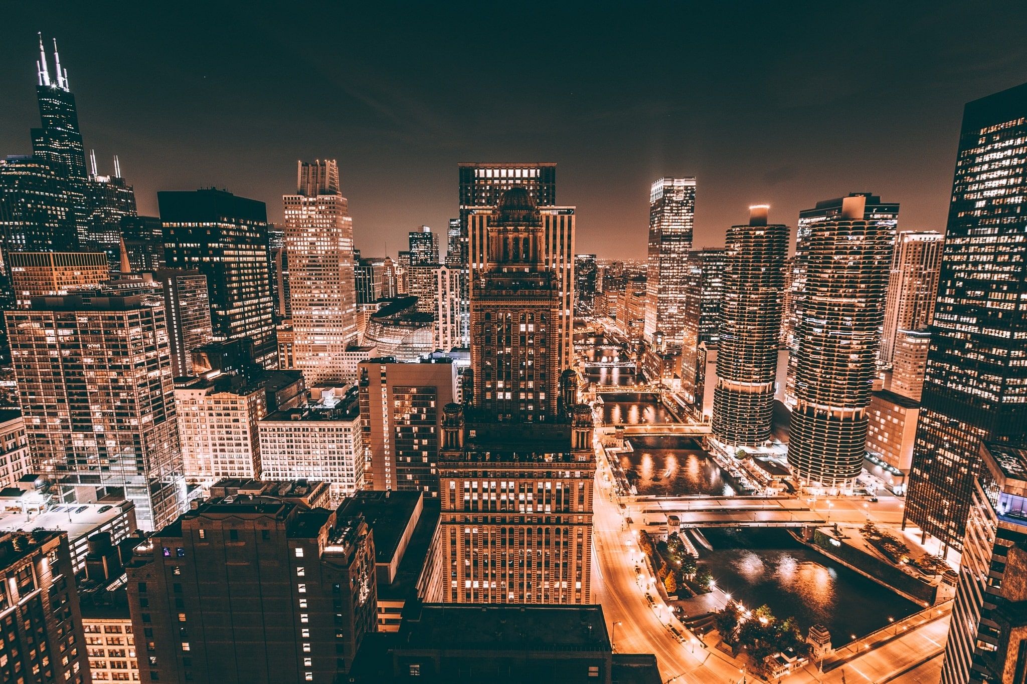 Skyline notturno di Chicago, 2048x1365 2K, Desktop
