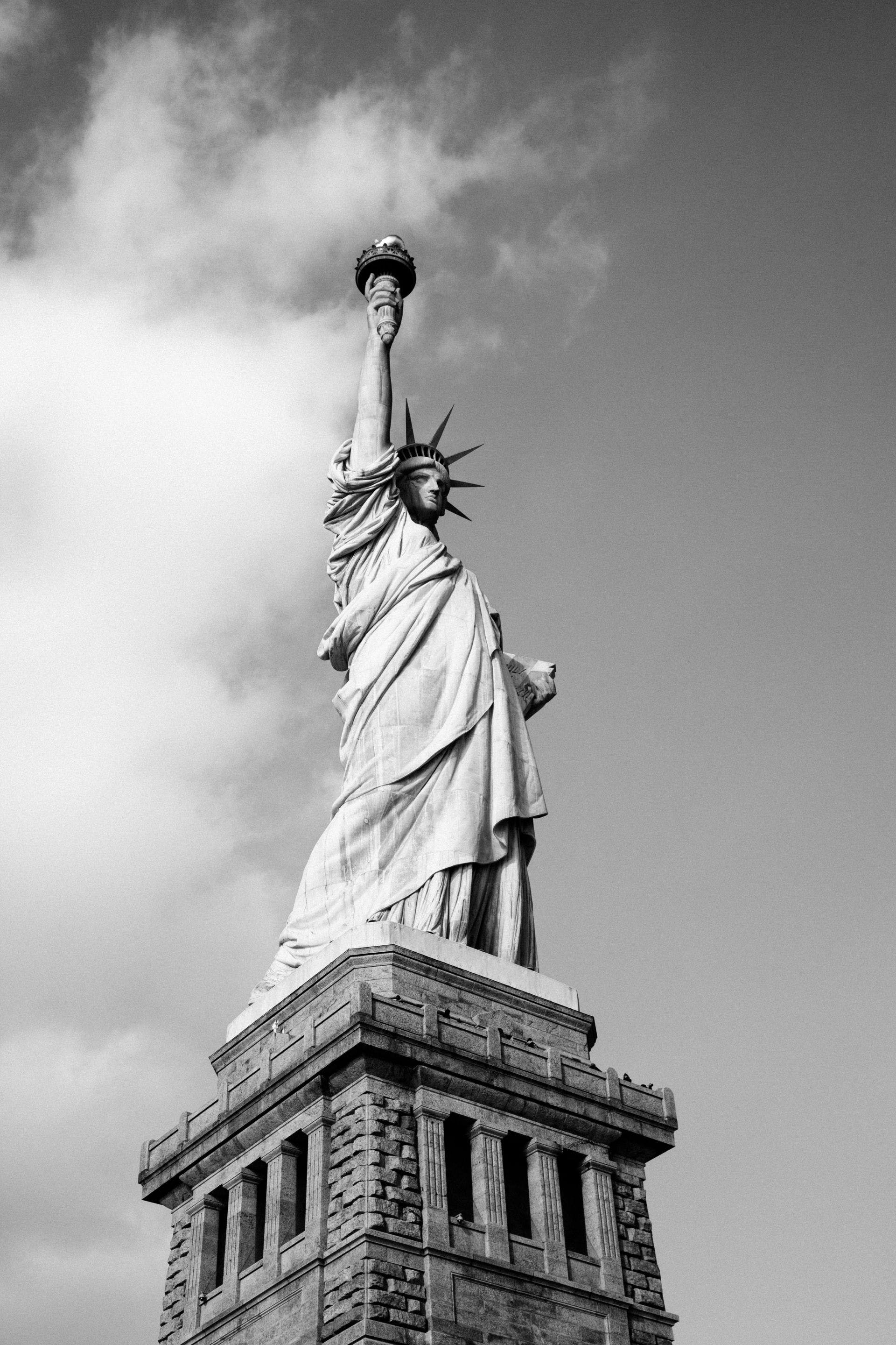 Statua della Libertà bianco e nero, 1920x2880 Full HD Verticale, Smartphone