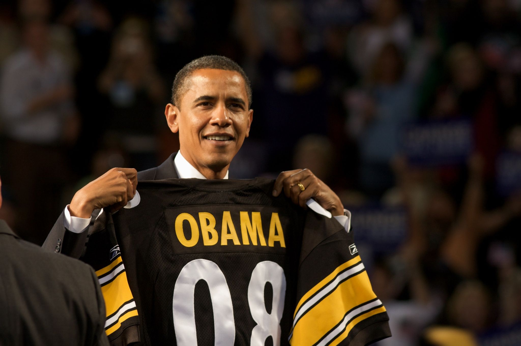 Obama con maglia Steelers, 2048x1360 2K, PC Desktop