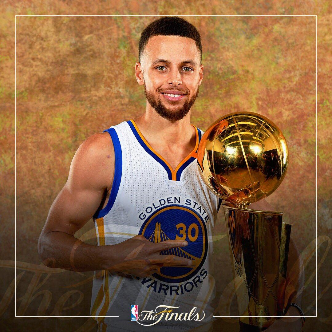 Stephen Curry con trofeo NBA, 1080x1080 HD, PC Desktop
