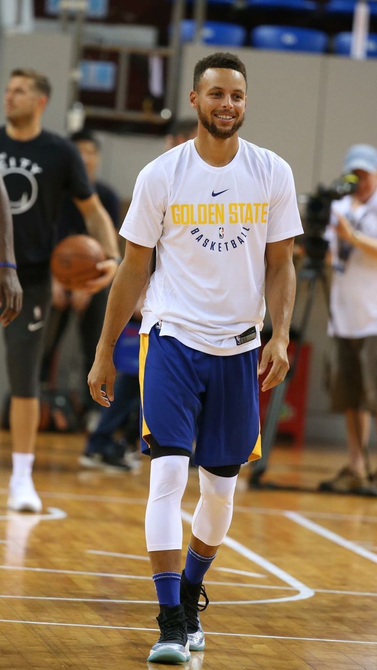 Stephen Curry allenamento Warriors, 736x1308 Full HD Verticale, iPhone