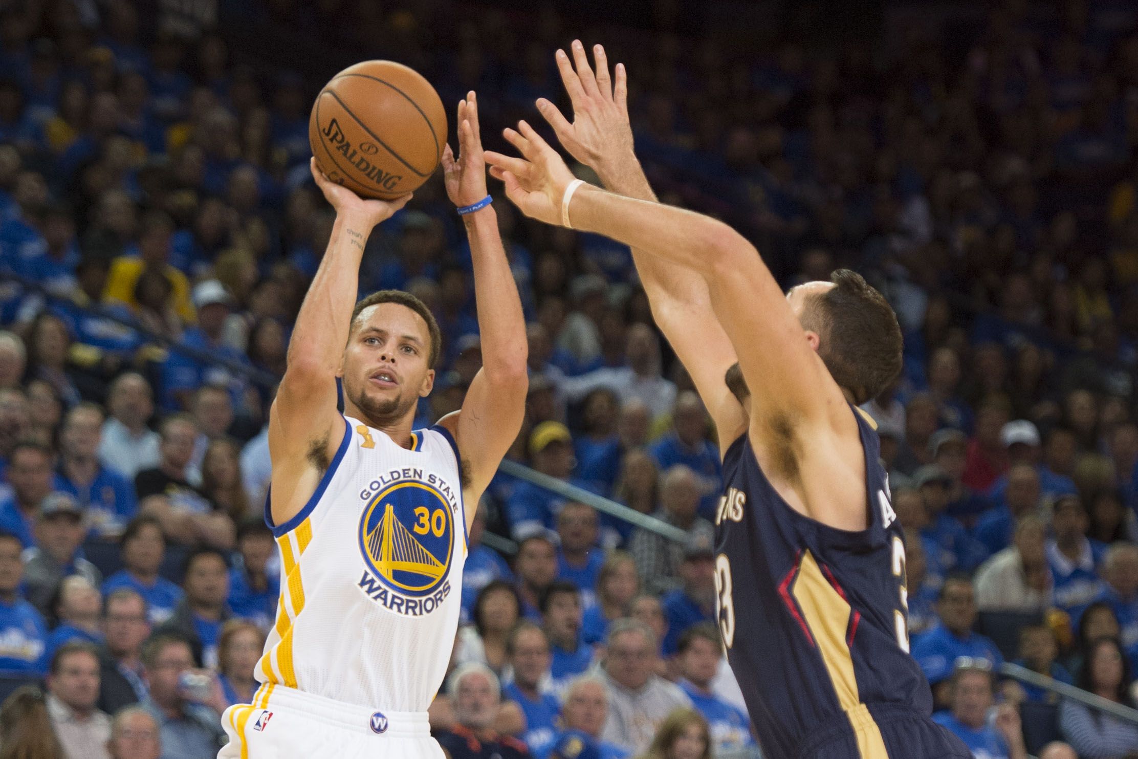 Stephen Curry tiro basket, 2224x1483 2K, Desktop