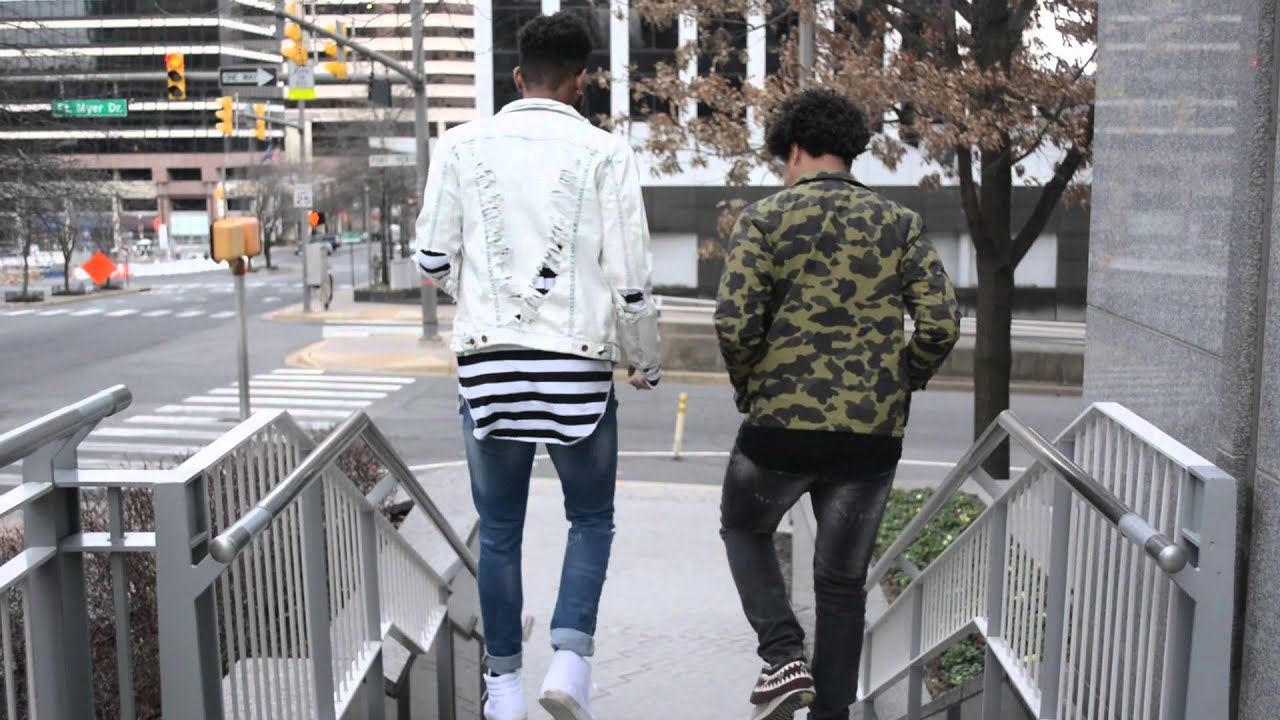 Due uomini streetwear urbano, 1280x720 720p, Laptop