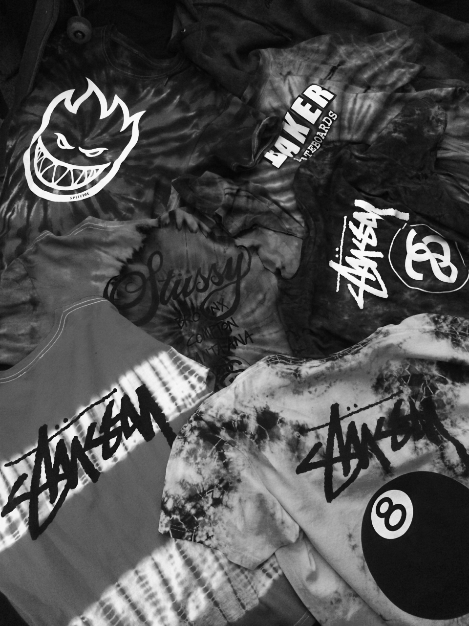 Magliette Stüssy bianco e nero, 960x1280 Verticale, Mobile