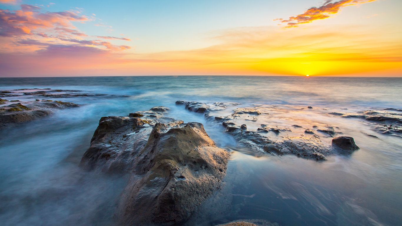 Alba sul mare con rocce, 1366x768 HD, Desktop