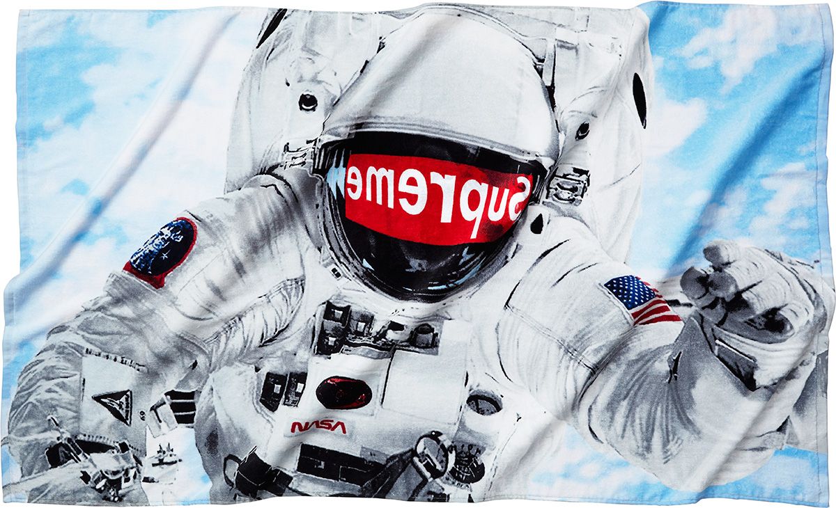 Astronauta con visiera Supreme, New York, 1200x730 HD, PC