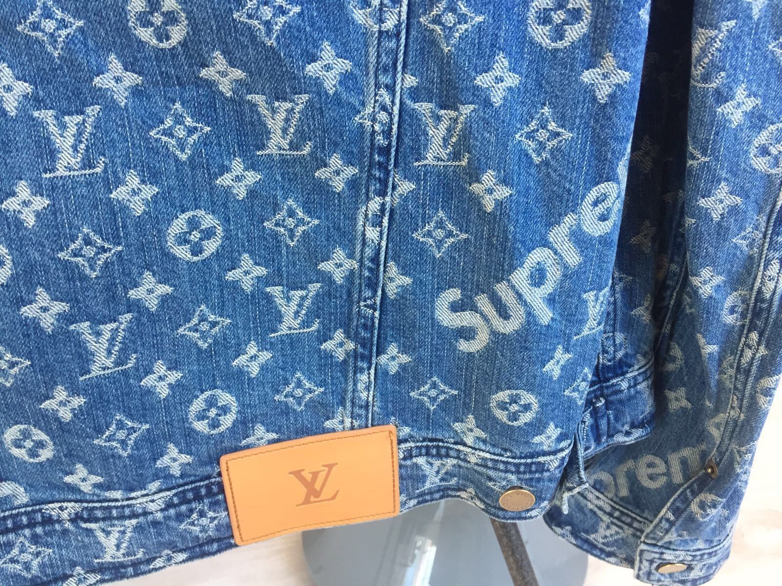 Supreme Louis Vuitton pattern rosso, New York, 1080x1920 Full HD Verticale, iPhone