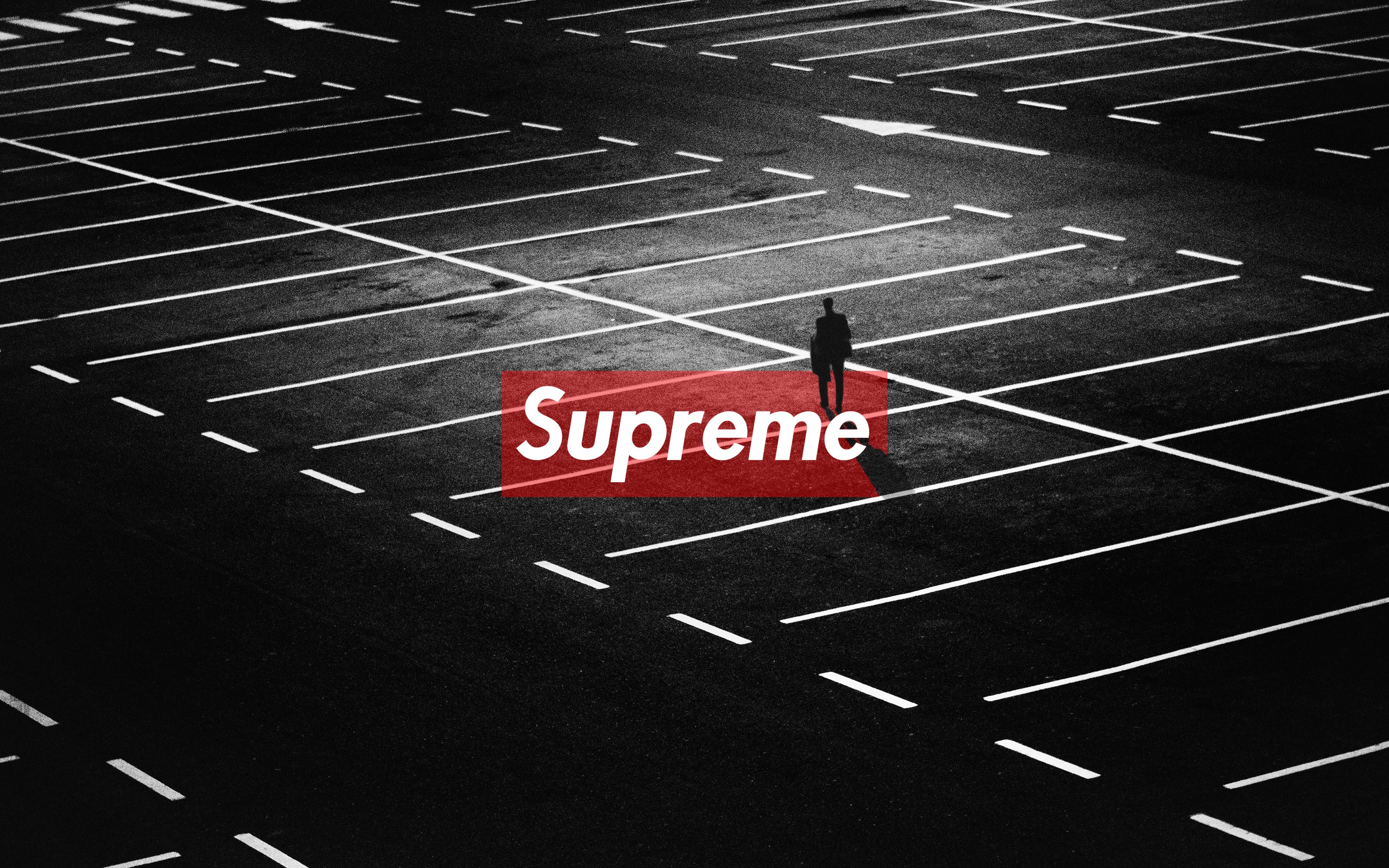 Logo Supreme parcheggio vuoto, New York, 2880x1800 2K, MacBook Air