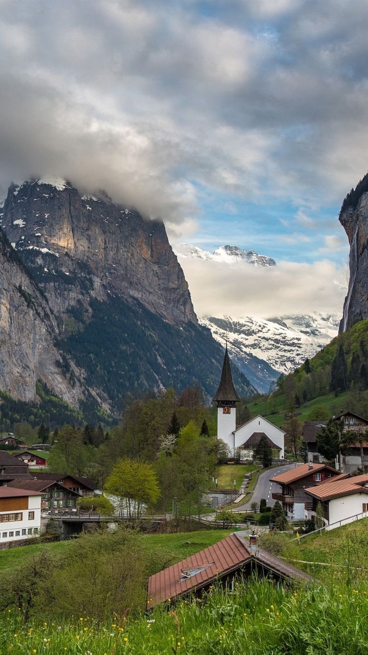 Lauterbrunnen villaggio montagne Svizzera, 750x1334 Full HD Verticale, iPhone