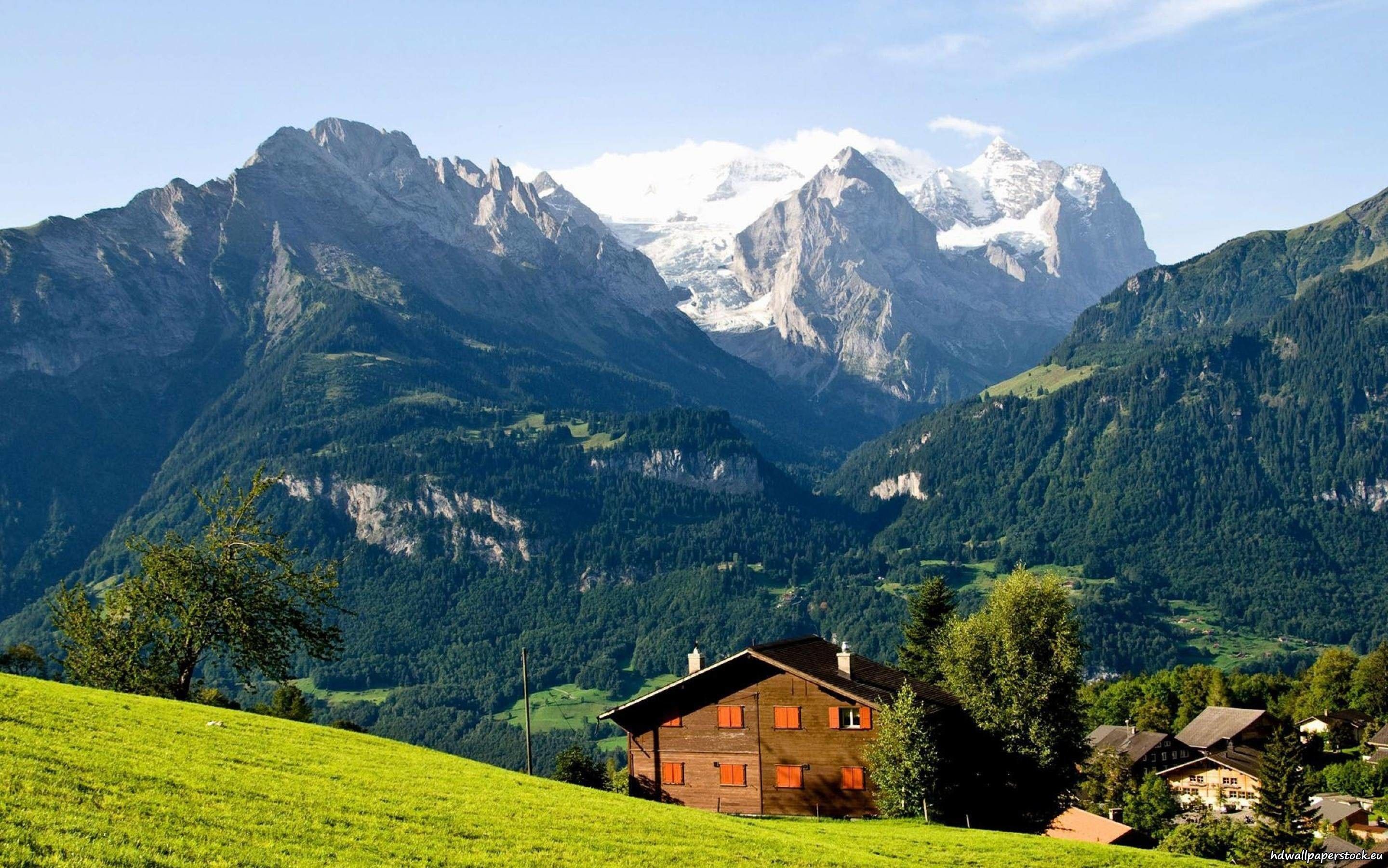 Chalet alpino con montagne svizzere, 2880x1800 2K, PC