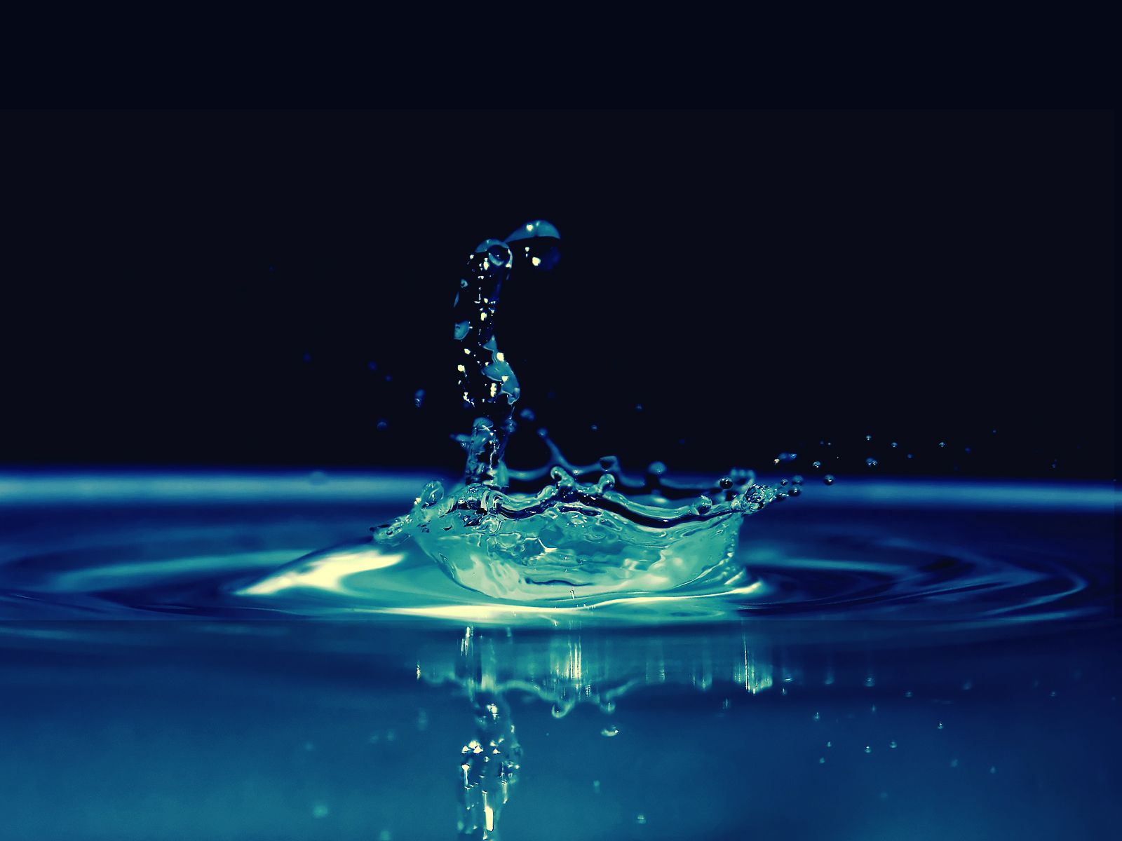 Goccia d'acqua splash blu, 1600x1200 HD Ready, PC