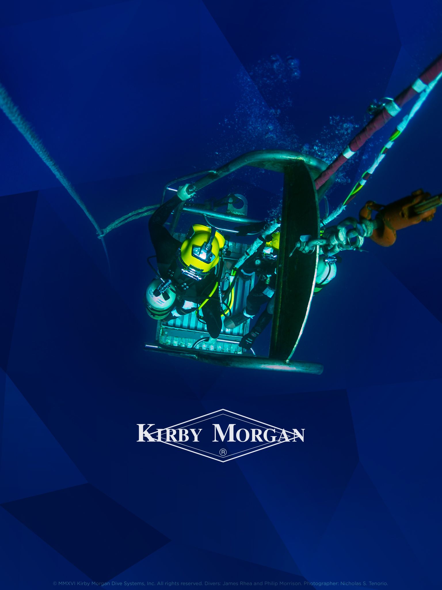 Casco subacqueo Kirby Morgan, 1536x2048 Verticale, Realme