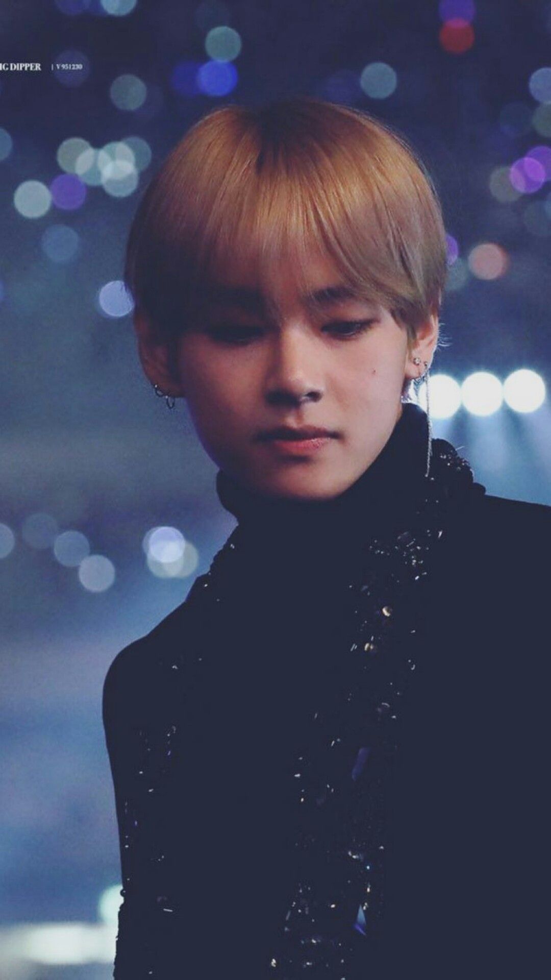 Taehyung BTS luci notturne, 1080x1920 Verticale, Mobile