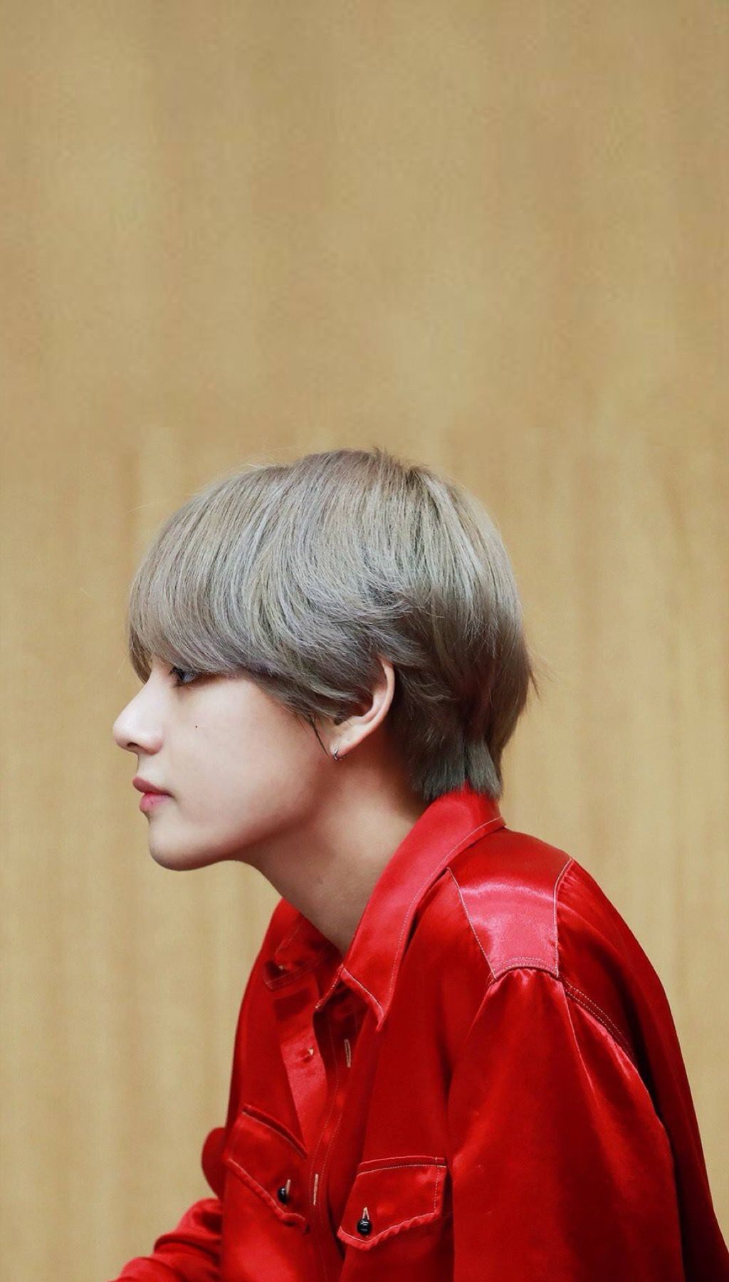 BTS V camicia rossa profilo, 1024x1800 Full HD Verticale, Smartphone