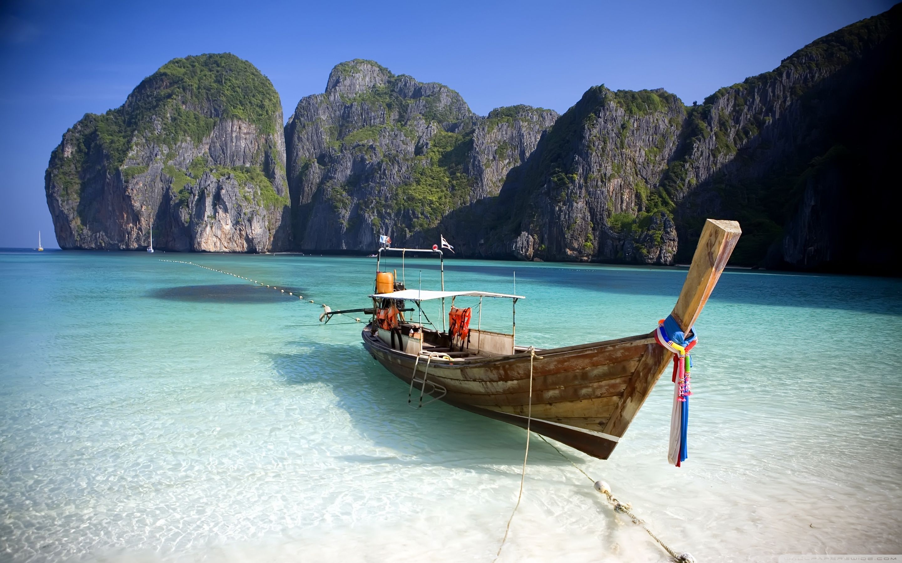 Barca legno spiaggia thailandese, 2880x1800 2K+, Desktop