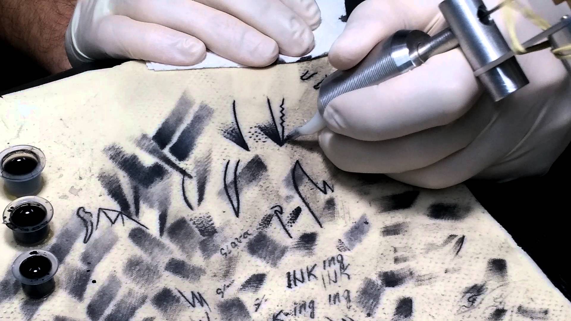 Mano con tatuaggio tradizionale, 1920x1200 Full HD+ WUXGA, PC Desktop