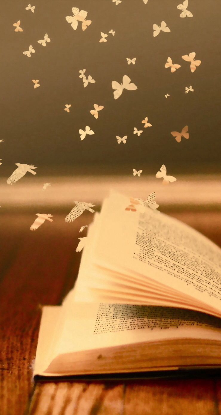 Libro aperto con farfalle, 740x1384 Verticale, Telefono