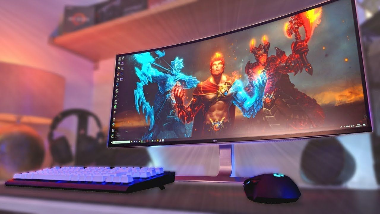 Setup gaming monitor curvo colorato, 1280x720 HD, Desktop
