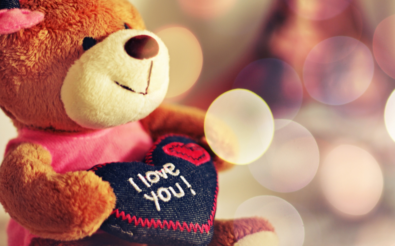 Orsetto peluche con cuore I Love You, 1680x1050 HD Ready, Desktop