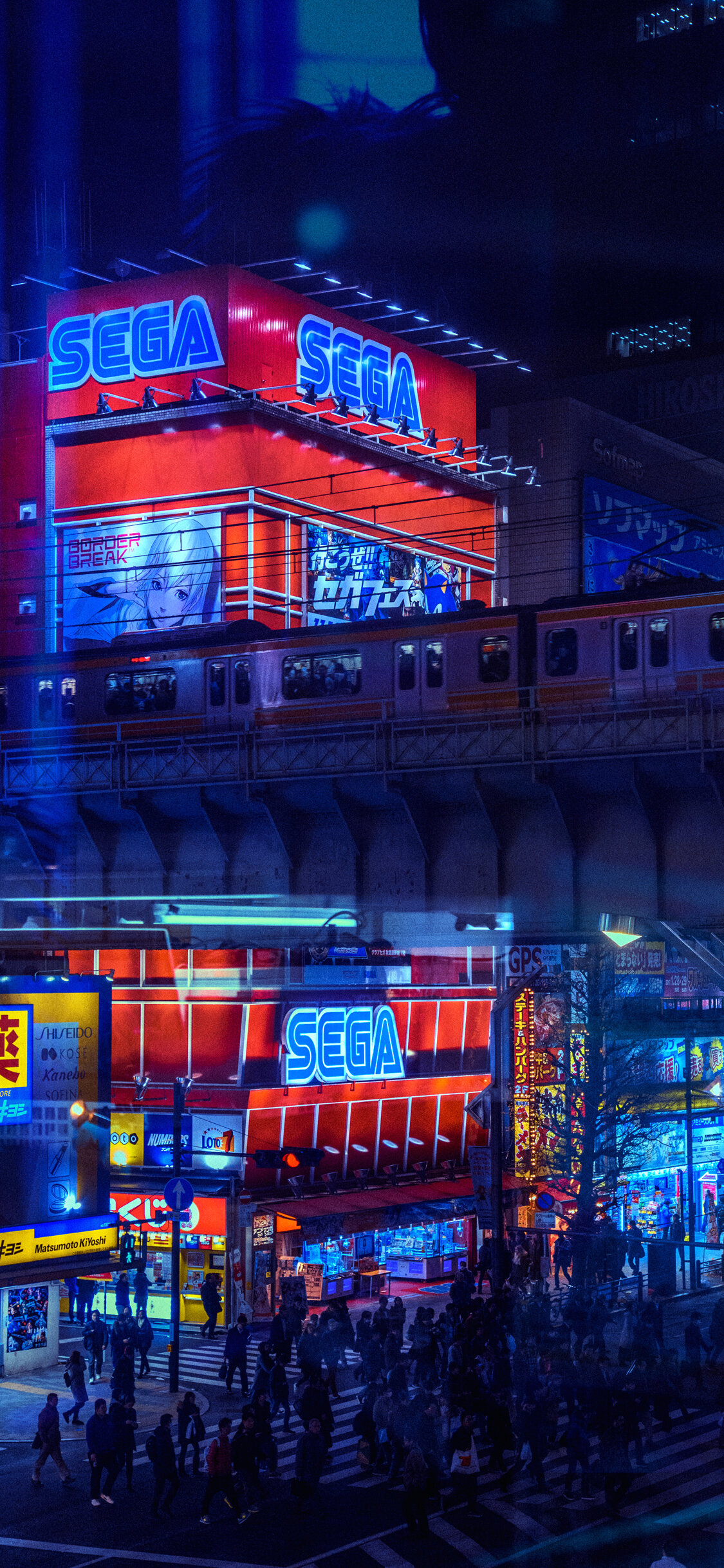 Insegna SEGA neon città notturna, 1125x2436 Verticale, Telefono