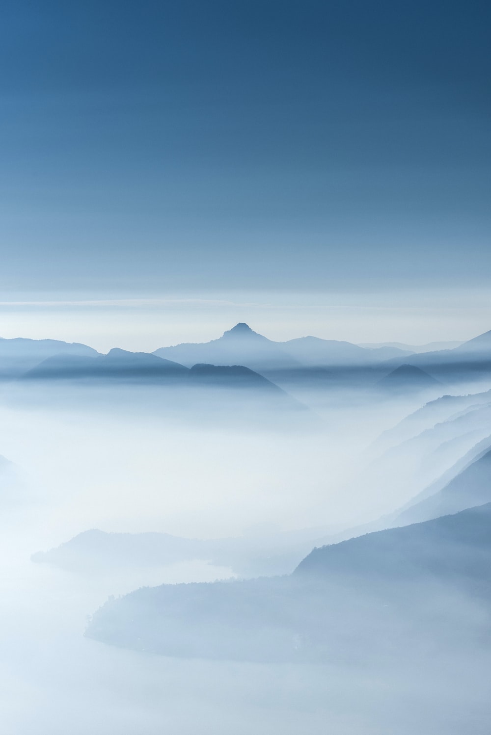 Montagne nebbia blu paesaggio, 1000x1498 Full HD Verticale, iPhone