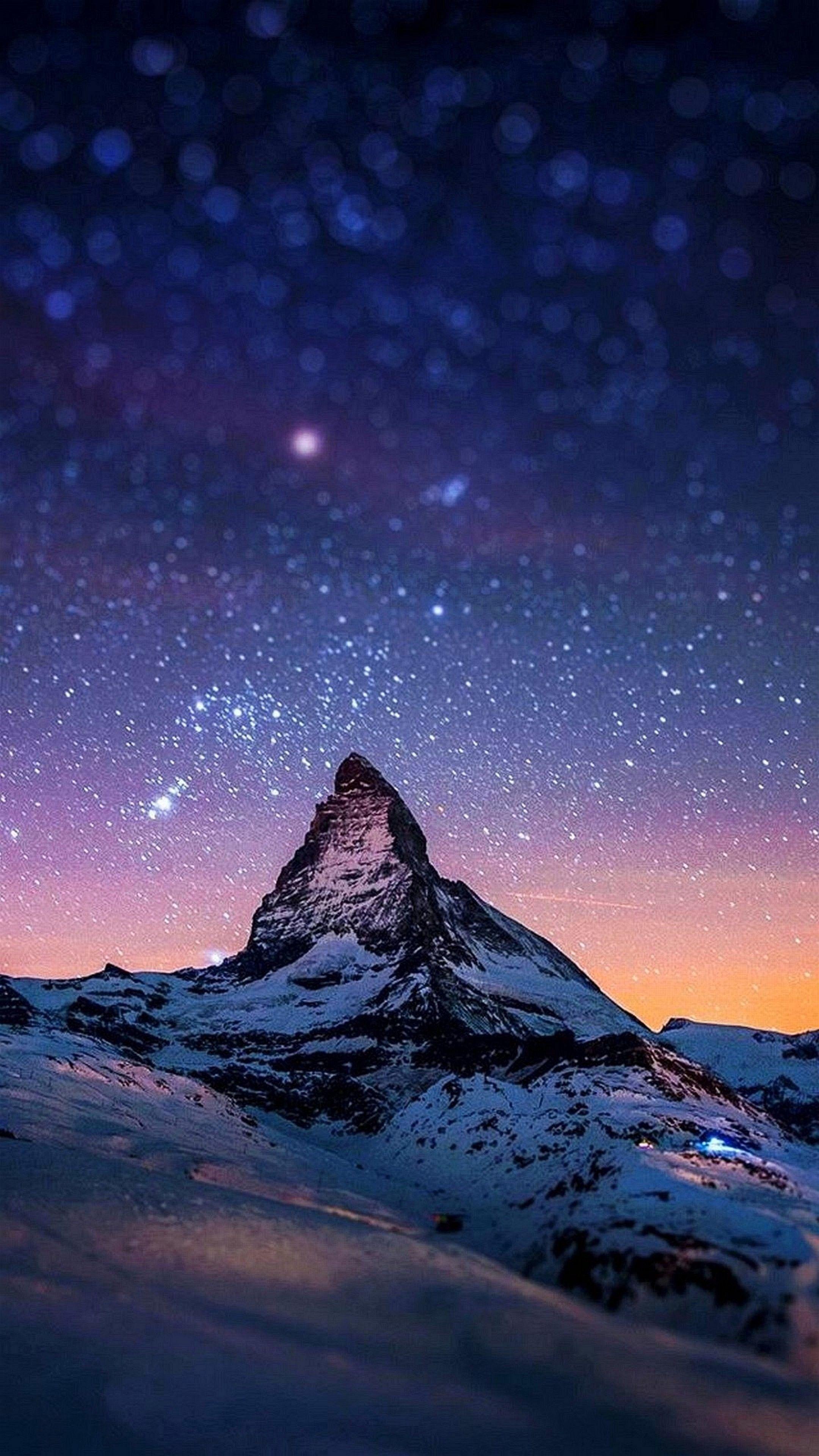 Montagna innevata sotto cielo stellato, 2160x3840 Full HD Verticale, iPhone
