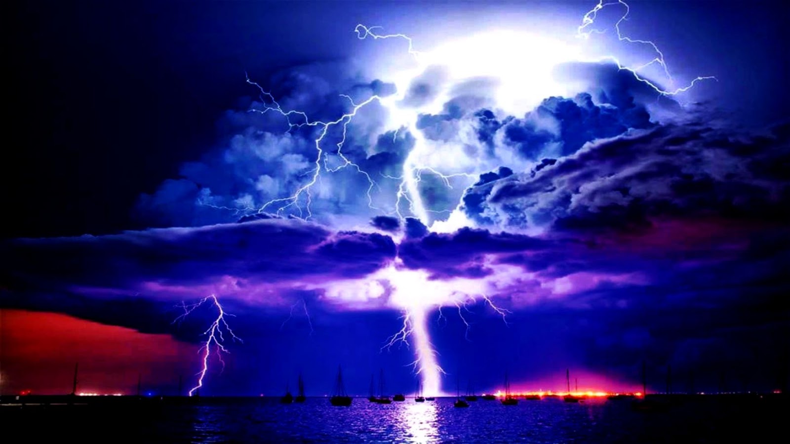 Fulmini temporale notturno mare, 1600x899 900p, Desktop